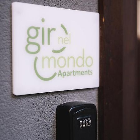 Giro nel mondo Apartments Catania Esterno foto