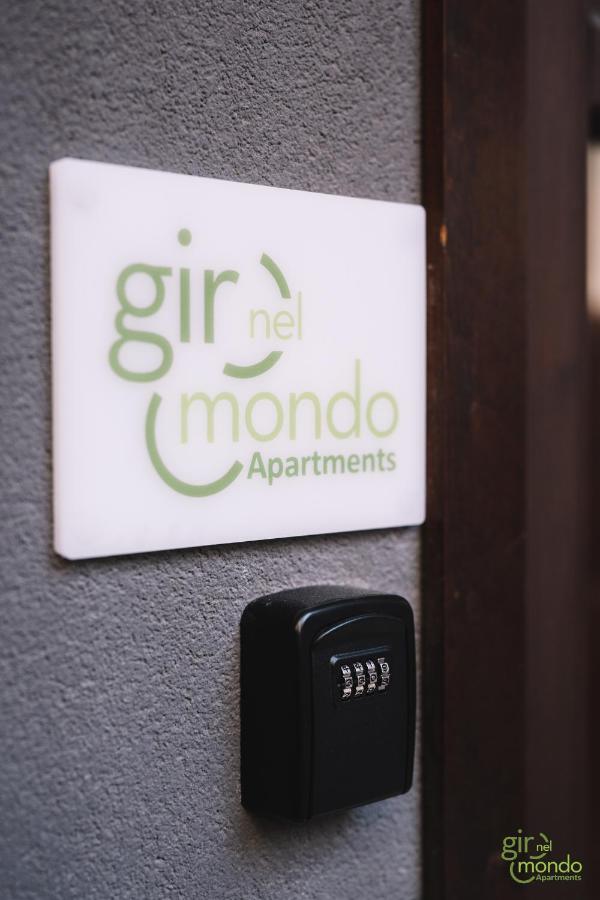 Giro nel mondo Apartments Catania Esterno foto