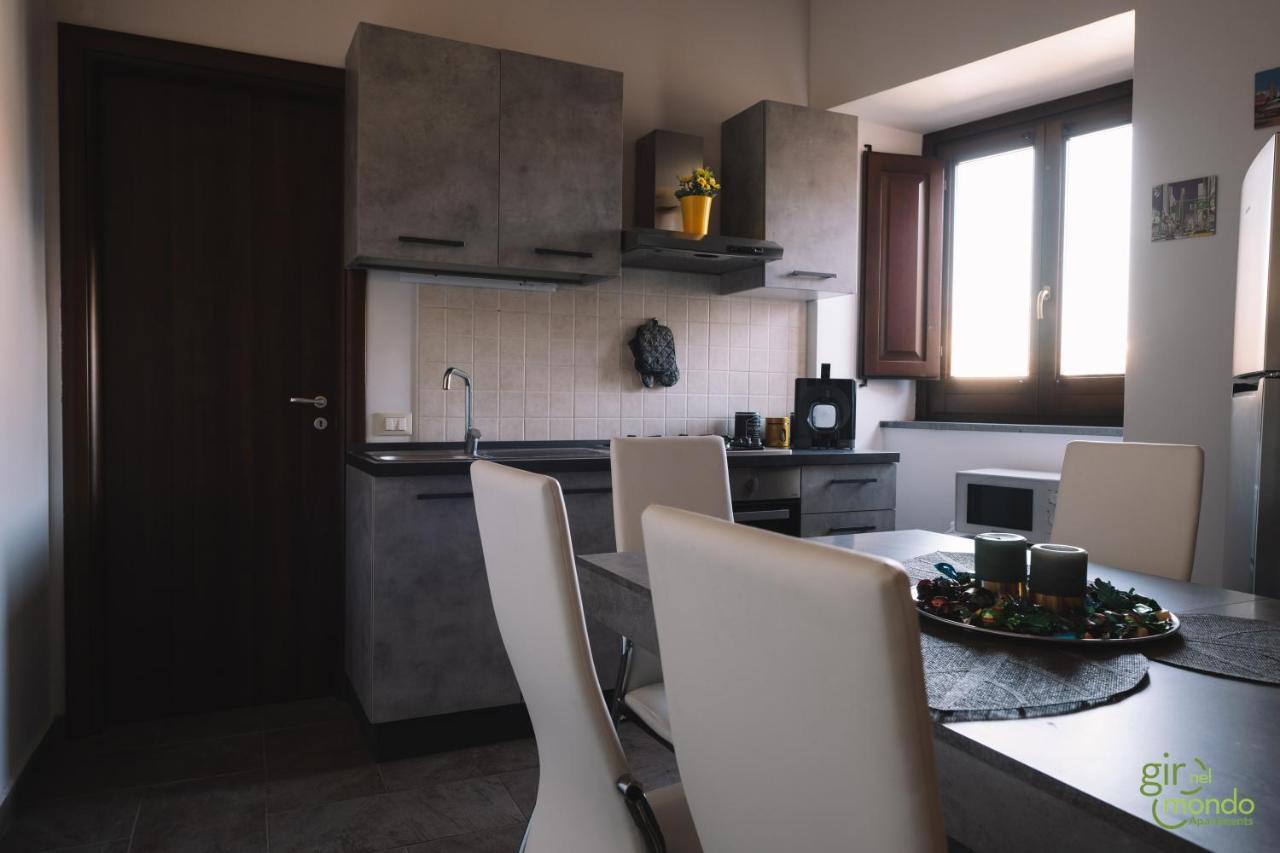 Giro nel mondo Apartments Catania Esterno foto