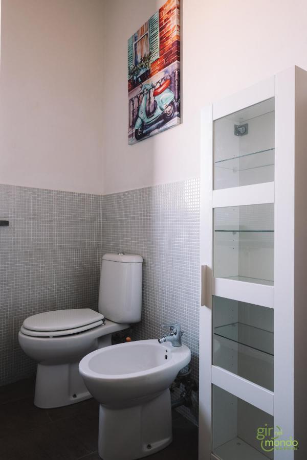 Giro nel mondo Apartments Catania Esterno foto