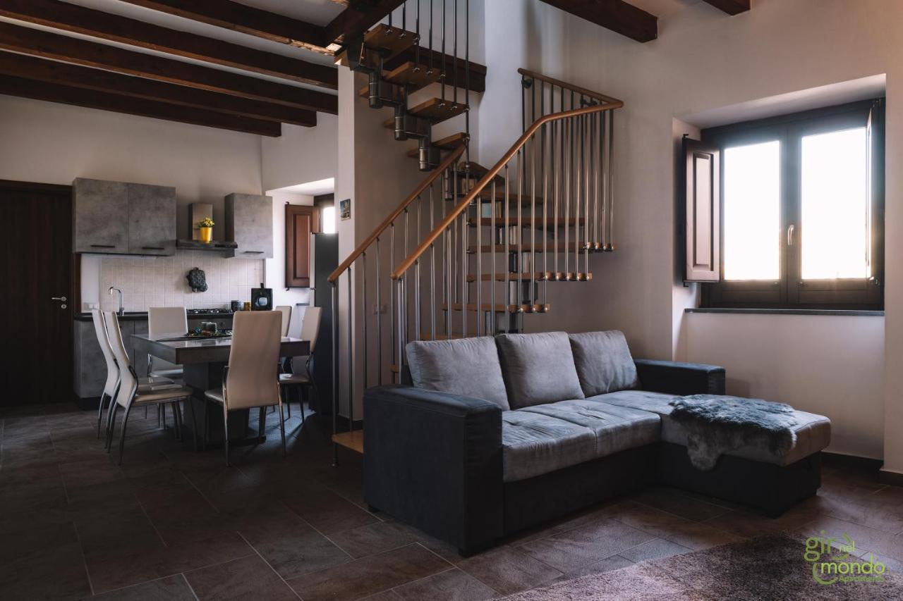 Giro nel mondo Apartments Catania Esterno foto